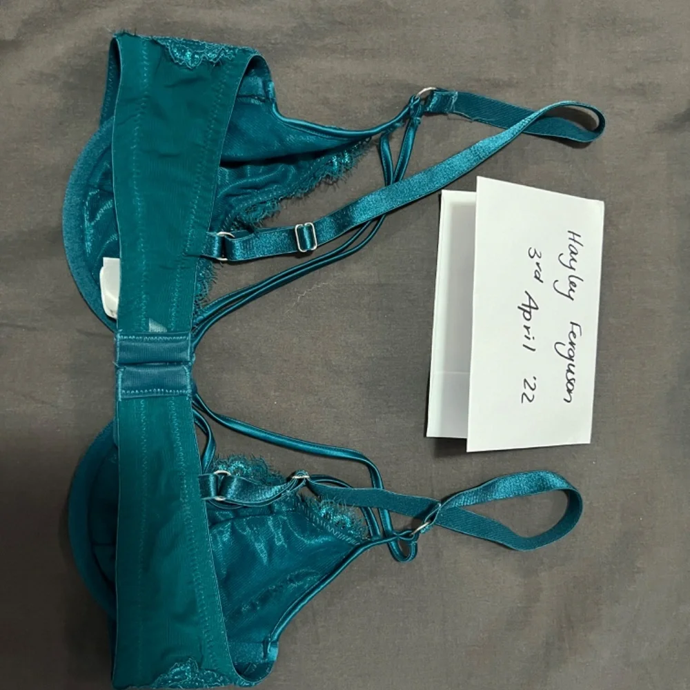 Teal Bra - Picture 2 of 4